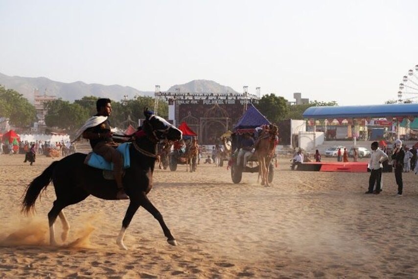 Horse Riding at pushkar fair-2